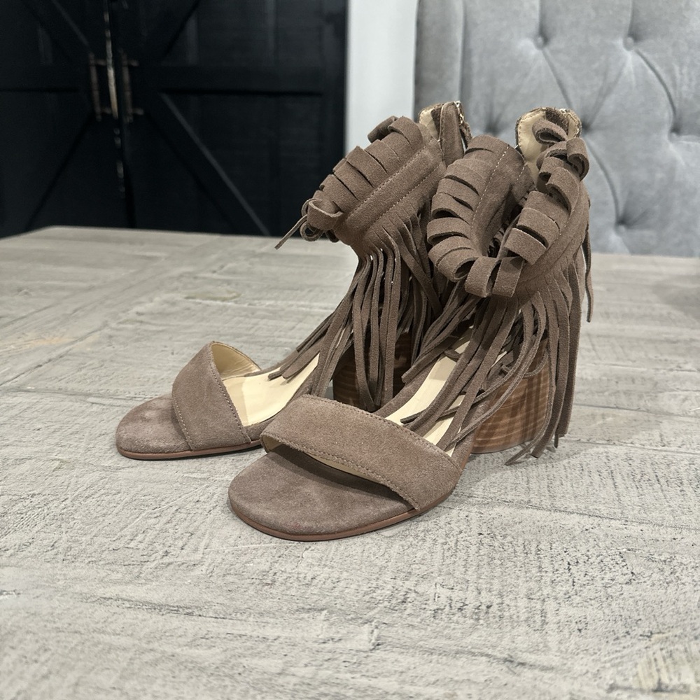 Matiko Fringe suade Sandals size 38